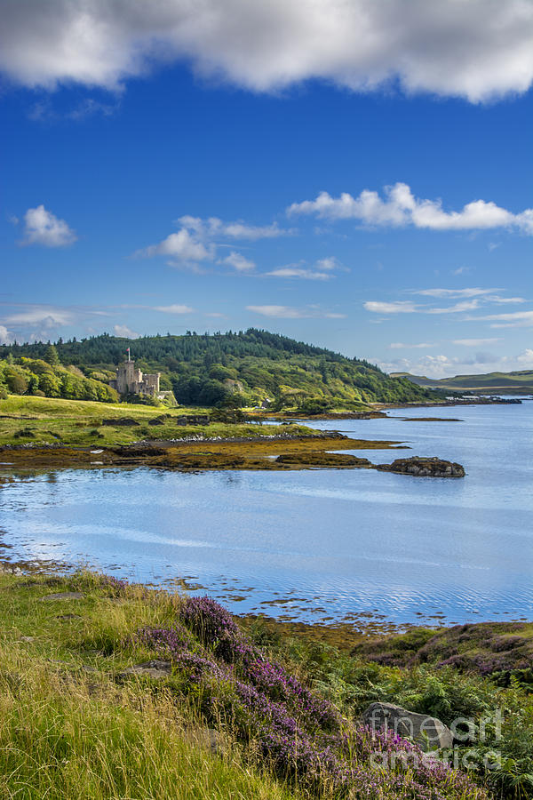 Dunvegan Castle Isle of Skye Photograph by Chris Thaxter