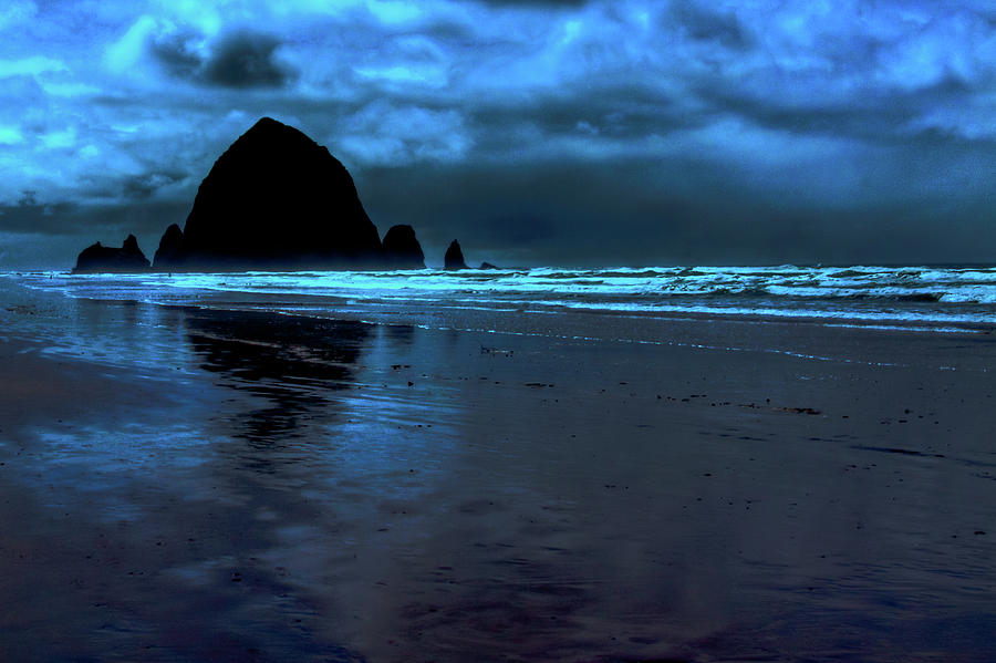 Dusk at Cannon Beach Photograph by David Patterson