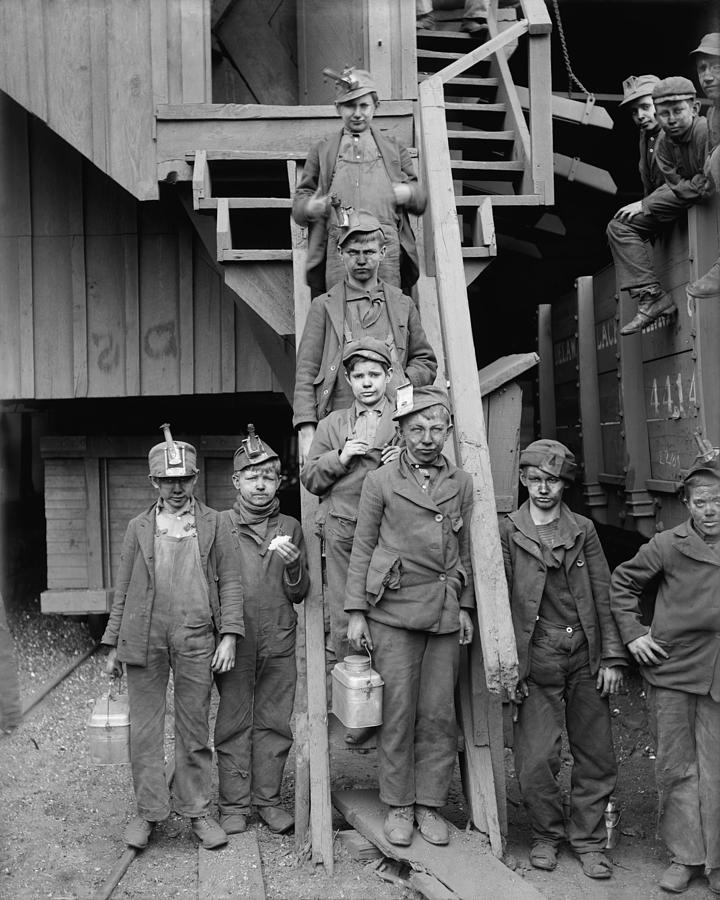 History Photograph - Dust Covered Breaker Boys by Everett