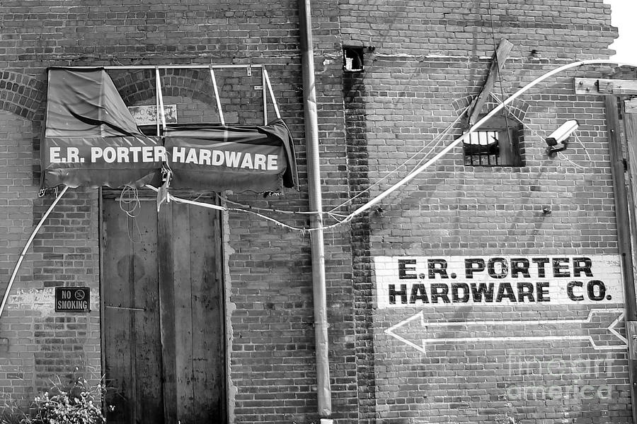E R Porter Hardware Photograph by Robert Wilder Jr