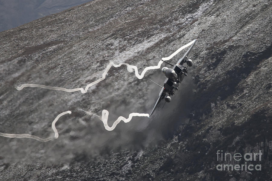 F15 Digital Art - Eagle Through The Loop by Airpower Art