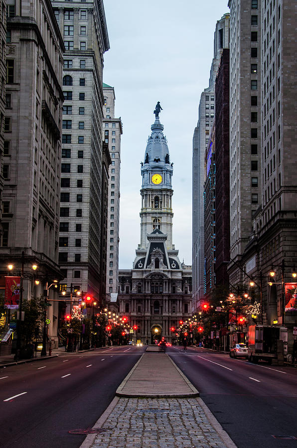 Early Morning City Hall - Philadelphia Photograph by Bill Cannon