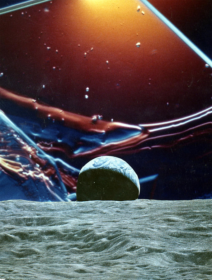 EARTHRISE by Sondra Barrett EARTHRISE by Sondra Barrett