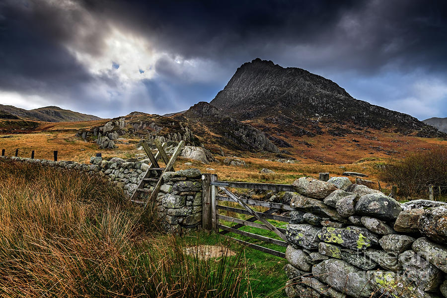 East Face Tryfan Snowdonia Photograph by Adrian Evans