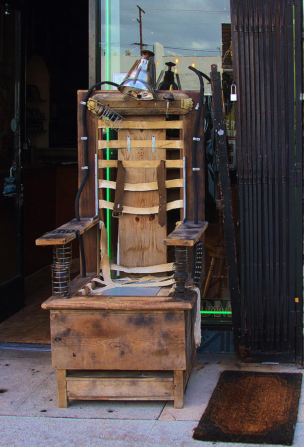 Eclectic Chair On Melrose Ave Photograph by Viktor Savchenko