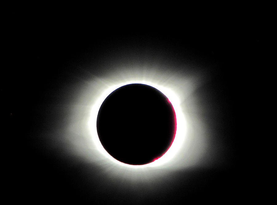 Eclipse Totality 004 Photograph by Christopher Mercer