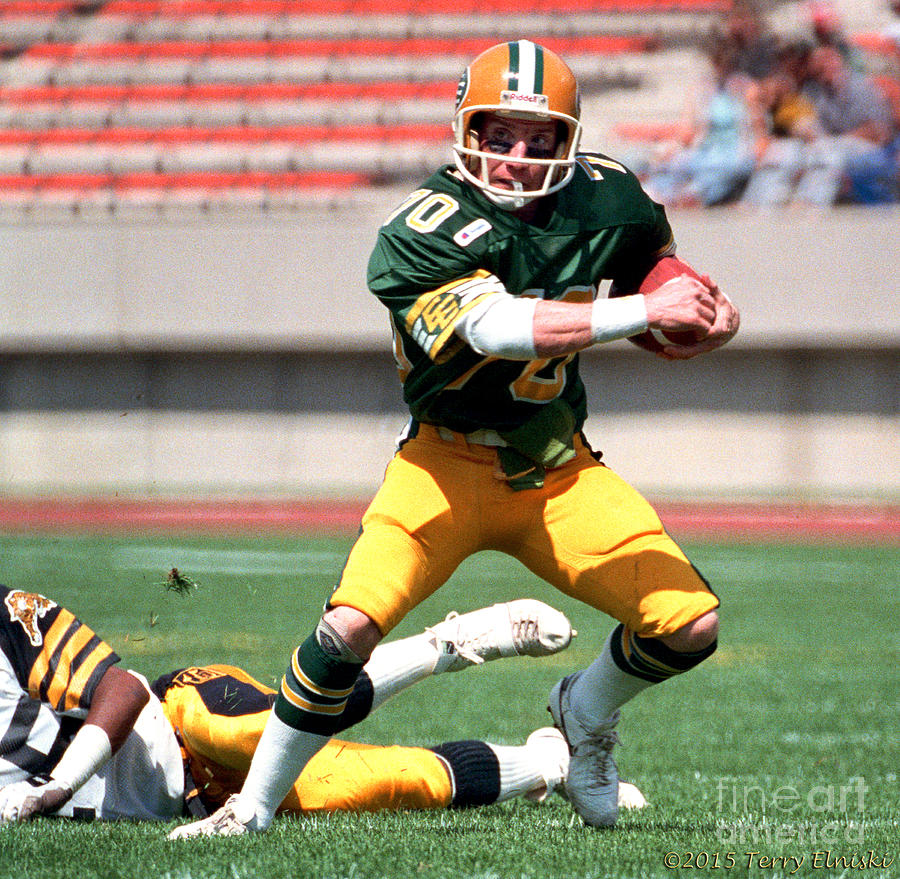 Edmonton Eskimos Football - Brian Kelly 1987 Photograph by Terry ...