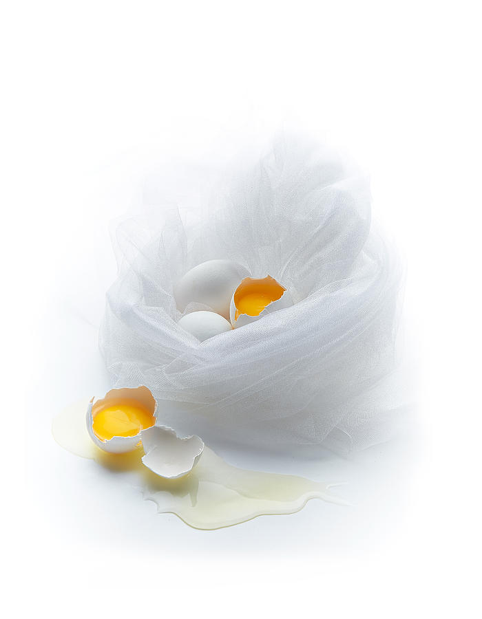 Egg Photograph - Eggs by Dmitriy Batenko