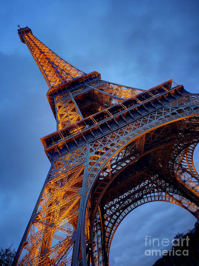 Eiffel Dressed in Gold by Kim Andelkovic Eiffel Dressed in Gold by Kim Andelkovic