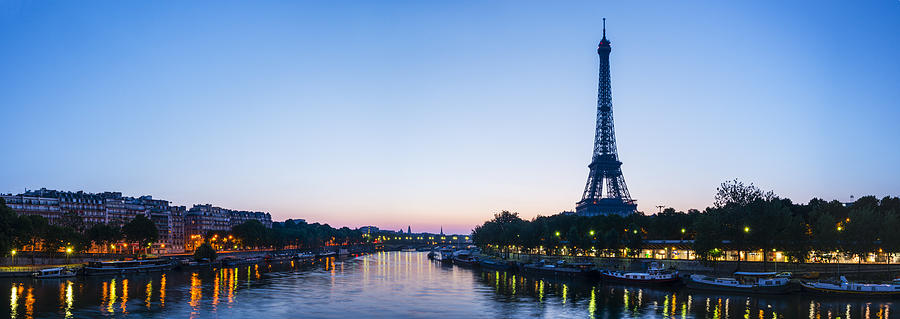 Eiffel Tower and the Seine River at sunrise Photograph by Oscar Gutierrez