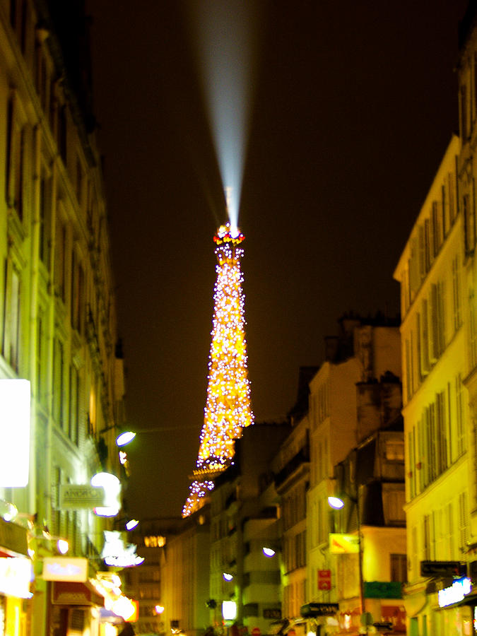 Eiffel Twinkle Photograph by Mark Currier