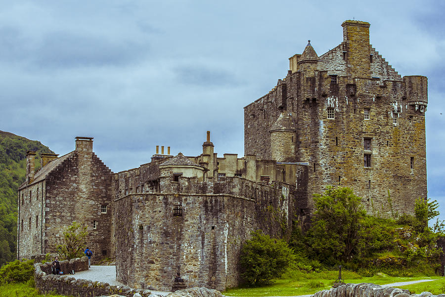 Eilean Donan Castle II Photograph by Steven Ainsworth