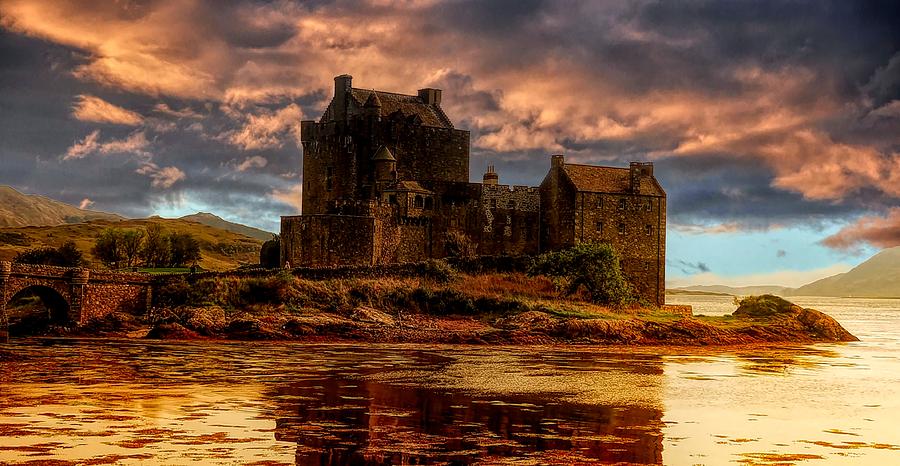 Eilean Donan Castle Photograph by Lilia S