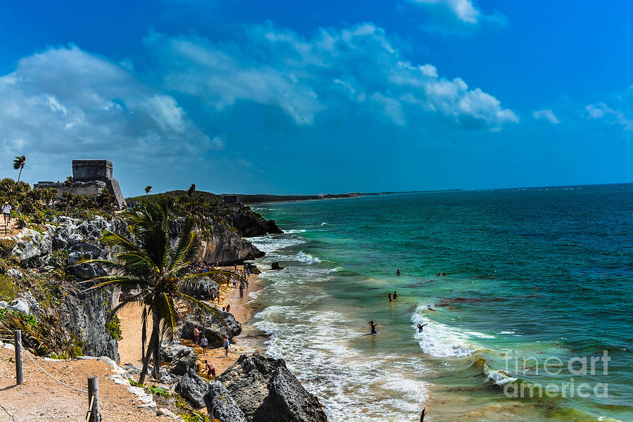 El Castillo Surf Photograph by Gary Keesler