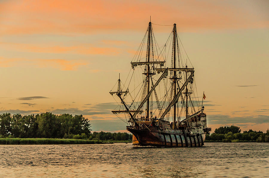 Sunset Photograph - El Galeon Andalucia 1 by Tom Clark