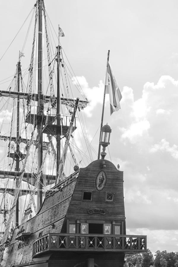 El Galeon Replica of at Spanish Galleon Tall Ship Photograph by Bob Decker