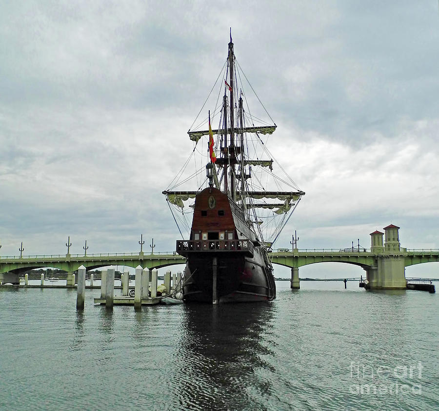 El Galeon In St Augustine Photograph by D Hackett - Fine Art America