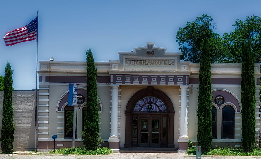 Elks Lodge New Braunfels Texas Photograph by Mountain Dreams - Fine Art ...