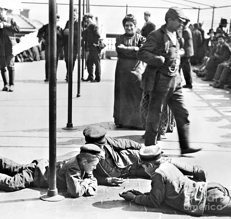 Ellis Island: Immigrants Photograph by Granger