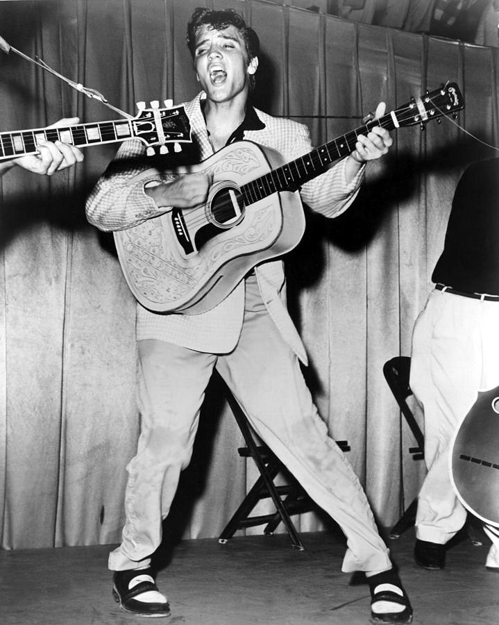 Elvis Presley, C. Mid-1950s Photograph by Everett