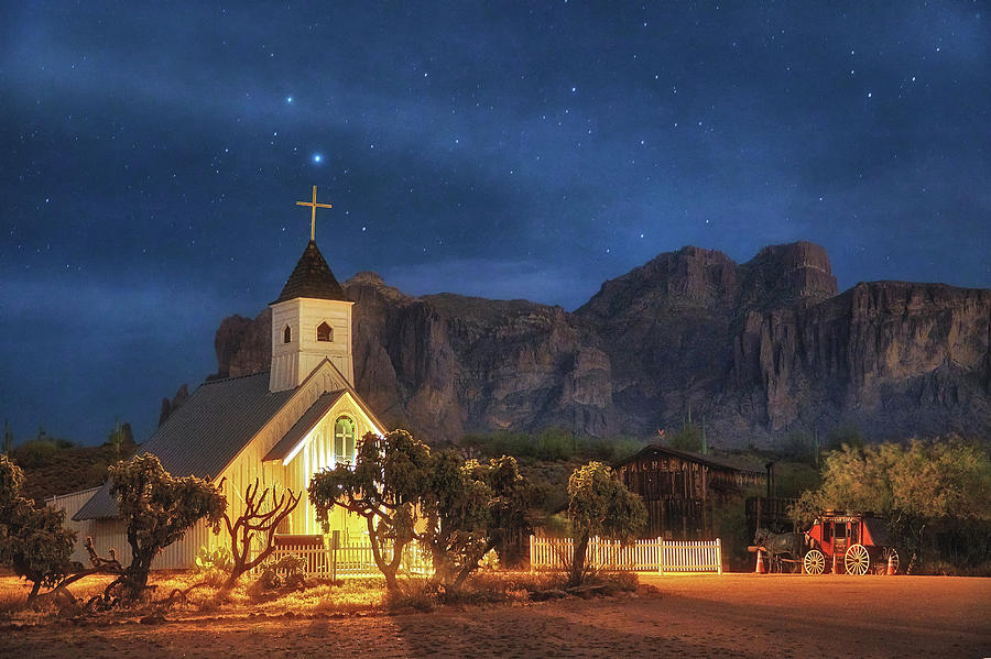 Elvis Presley Memorial Chapel Photograph by Will Ohlund | Fine Art America