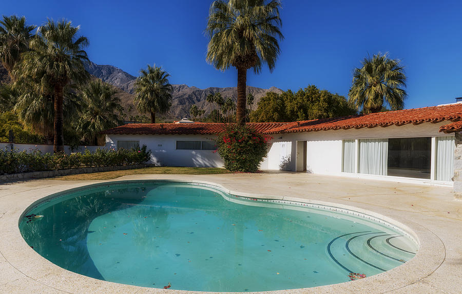 Elvis Presley's Palm Springs Home Photograph By Mountain Dreams