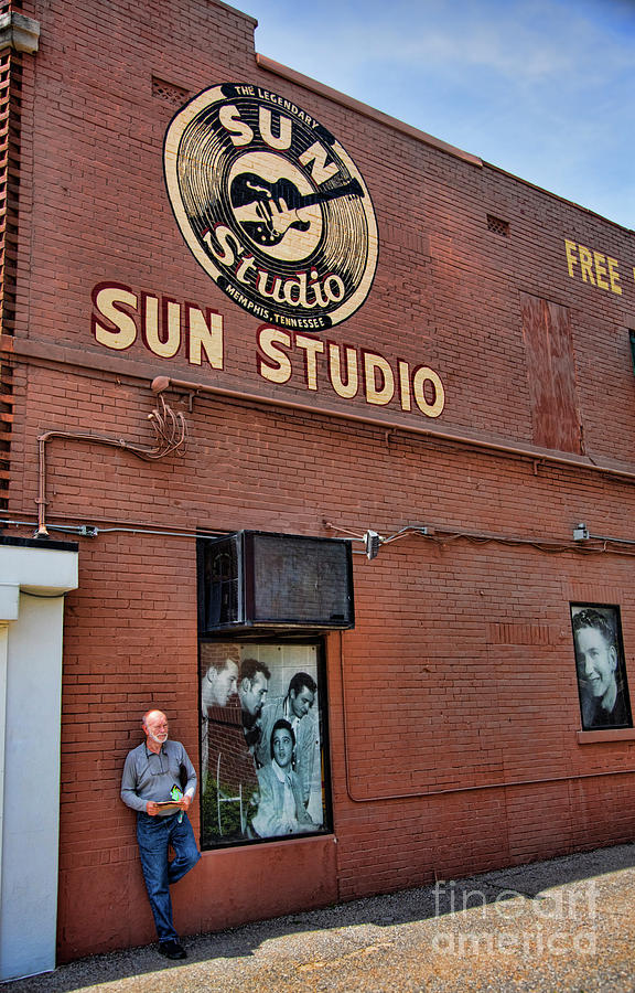 Elvis Recording Sun Studio Photograph by Chuck Kuhn