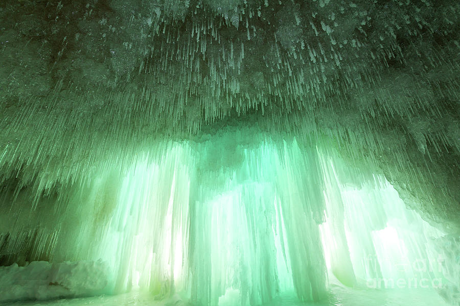 Emerald Cave Grand Island On Lake Superior Photograph By Craig Sterken