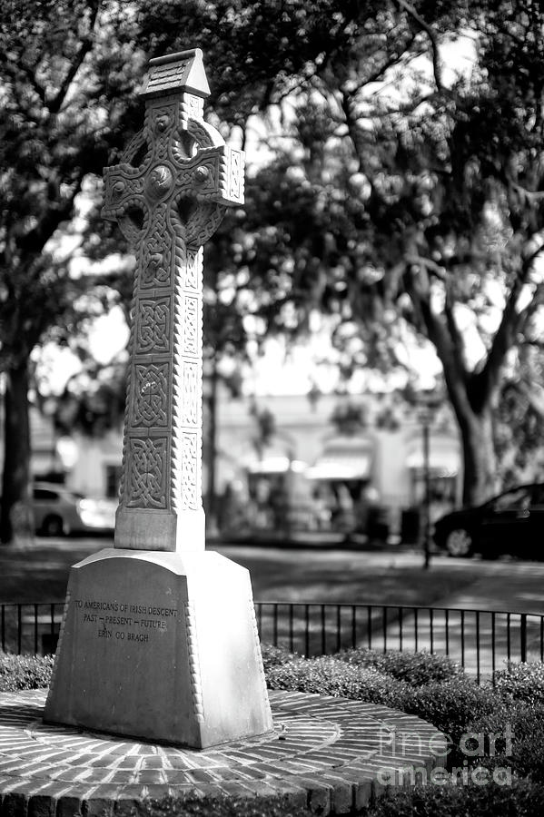 Emmet Park Celtic Cross in Savannah Photograph by John Rizzuto