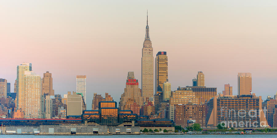 Empire State Building and Skyline I Photograph by Clarence Holmes