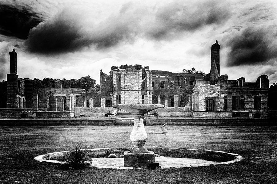 Empty Fountain Photograph by Alan Raasch