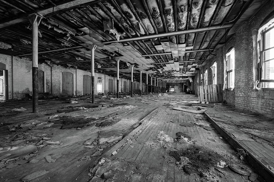 Empty Room Photograph by Michael Porchik