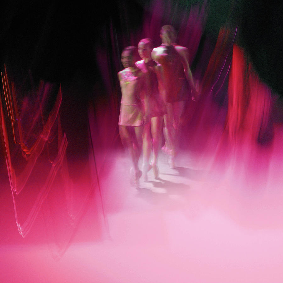 En pointe by Martina Rall En pointe by Martina Rall