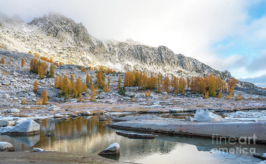Enchantments Fall Colors Serenity Photograph by Mike Reid