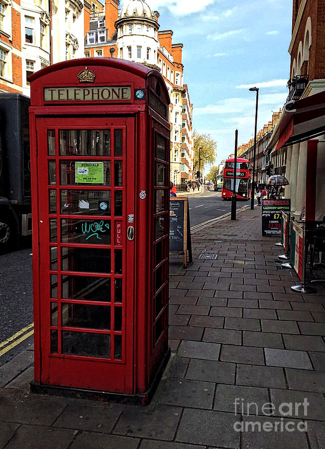 Old English Red Phone Box Photograph by Doc Braham