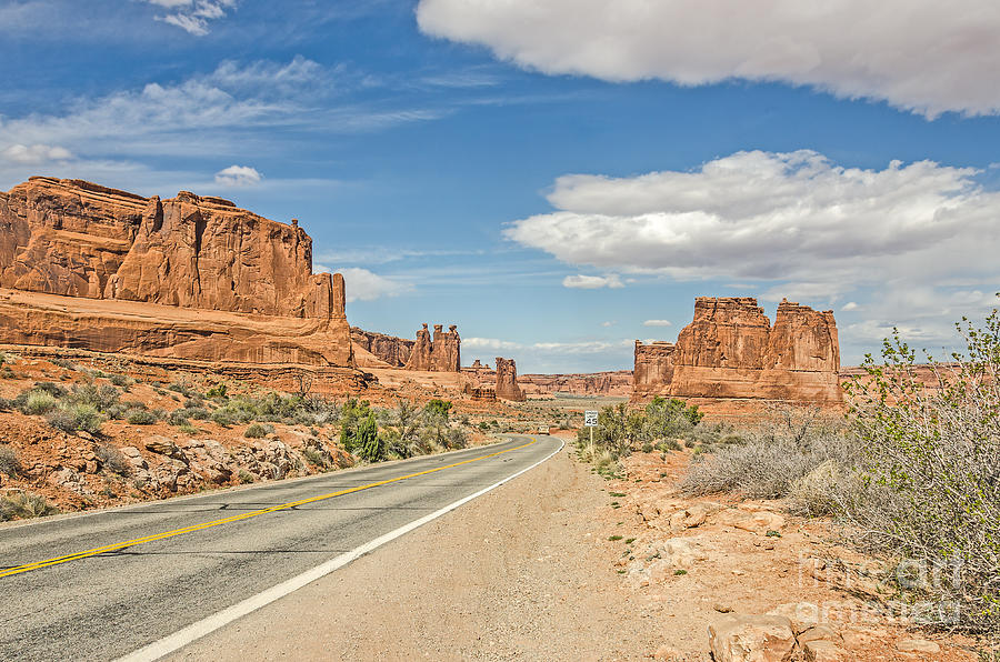 Arches National Park Photograph - Entrada Sandstone Formations by Sue Smith
