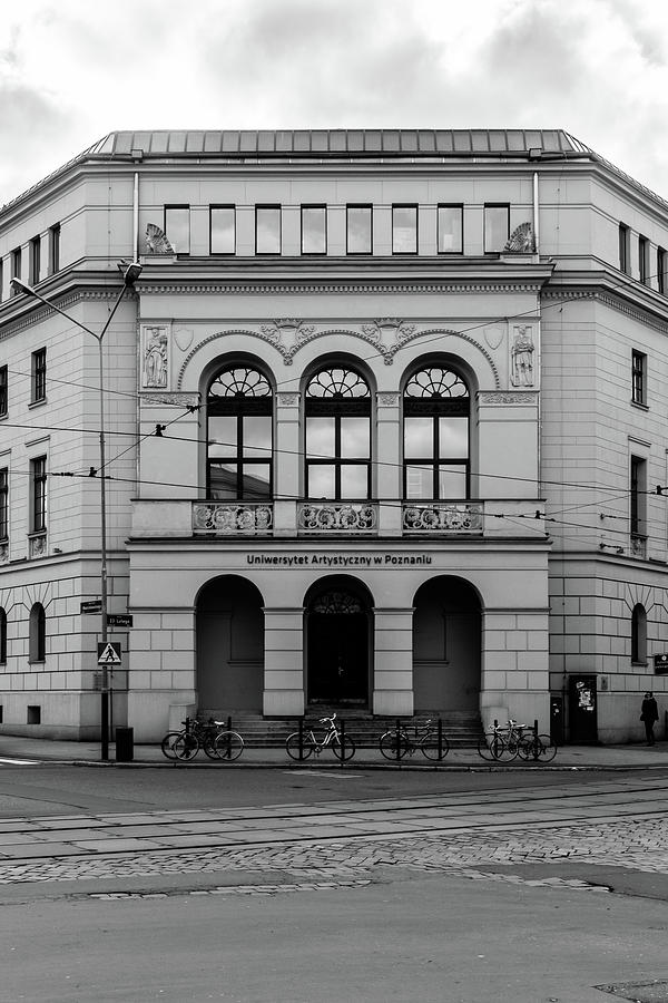 https://images.fineartamerica.com/images/artworkimages/mediumlarge/1/entrance-in-to-university-of-fine-arts-in-poznan-poland-jacek-wojnarowski.jpg