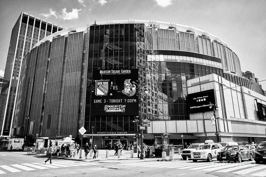 Entrance To Pennsylvania Station And Madison Square Garden New