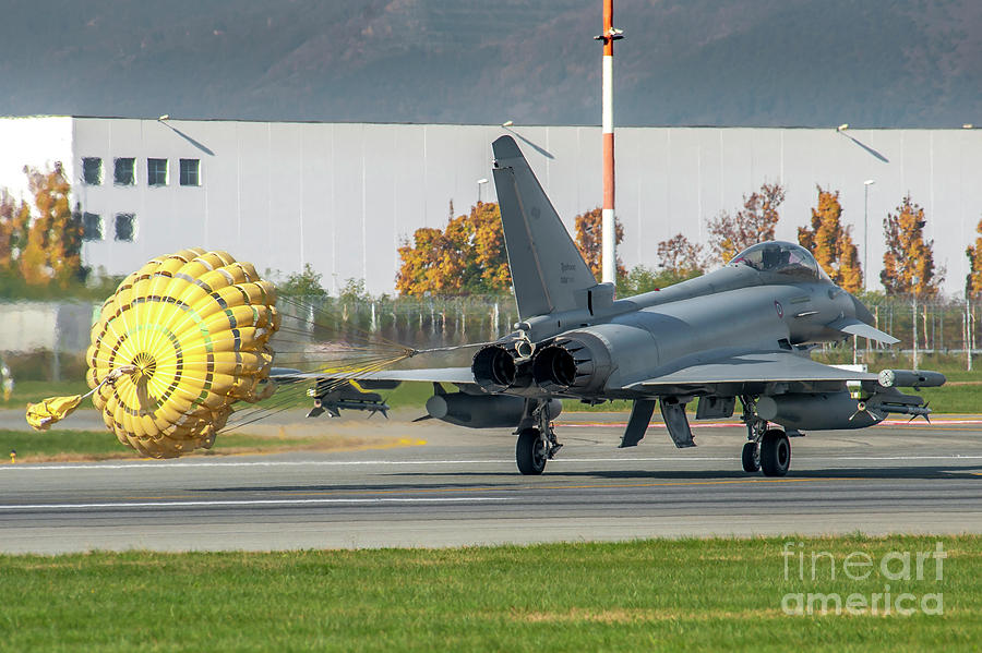 Jet Photograph - Eurofighter Typhoon 2000 With Parachute by Roberto Chiartano