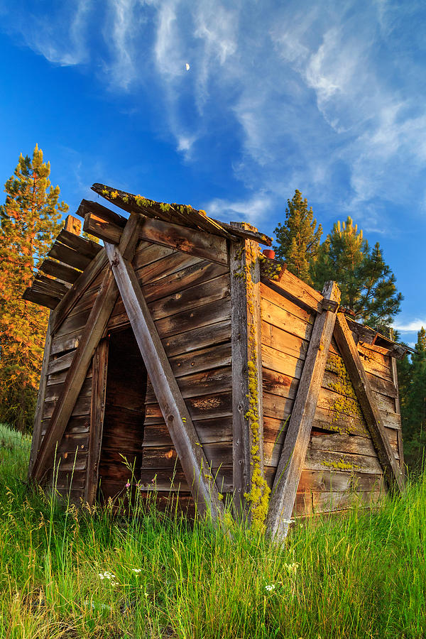 Sunset Photograph - Evening Light On An Old Cabin by James Eddy