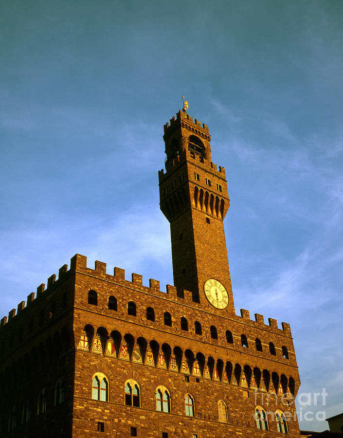 Evening Light On The Palazzo Vecchio Florence Tuscany ...