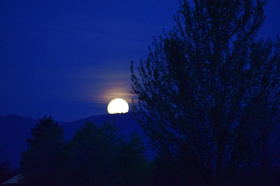 evening sky.....Spokane Washington Photograph by Jimmy Chuck Smith
