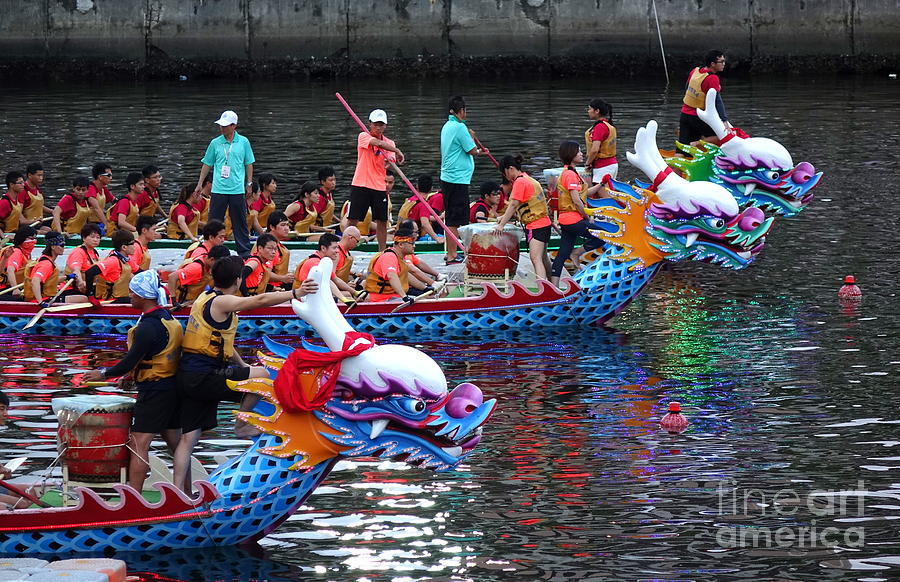 Evening Time Dragon Boat Races In Taiwan Photograph By Yali Shi