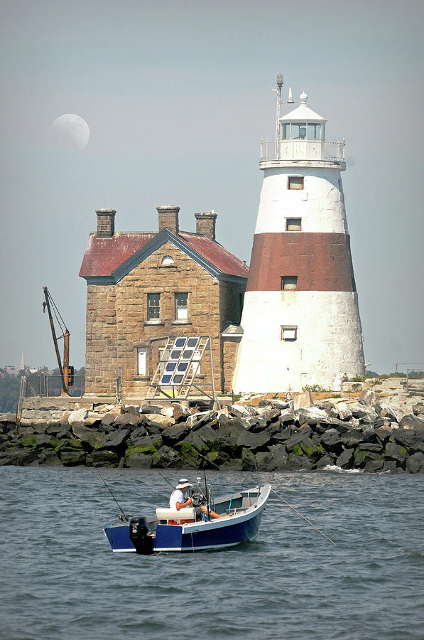 Execution Rocks Lighthouse Photograph by Diana Angstadt