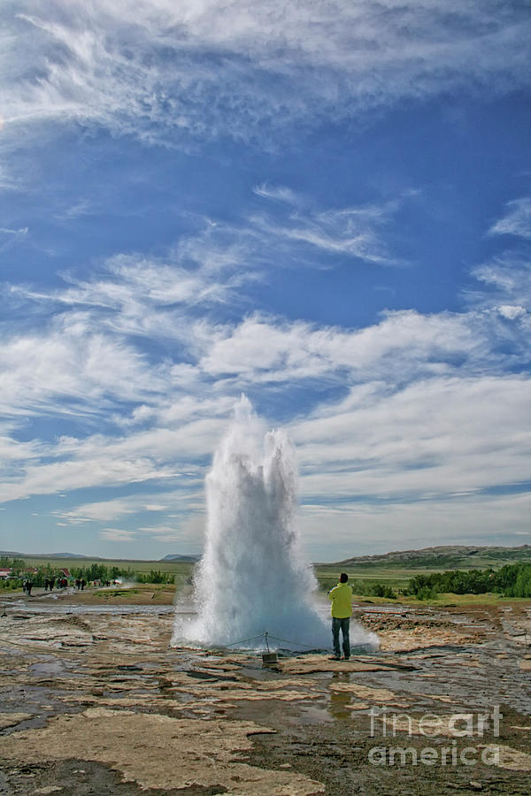 Exploding geyser Photograph by Patricia Hofmeester
