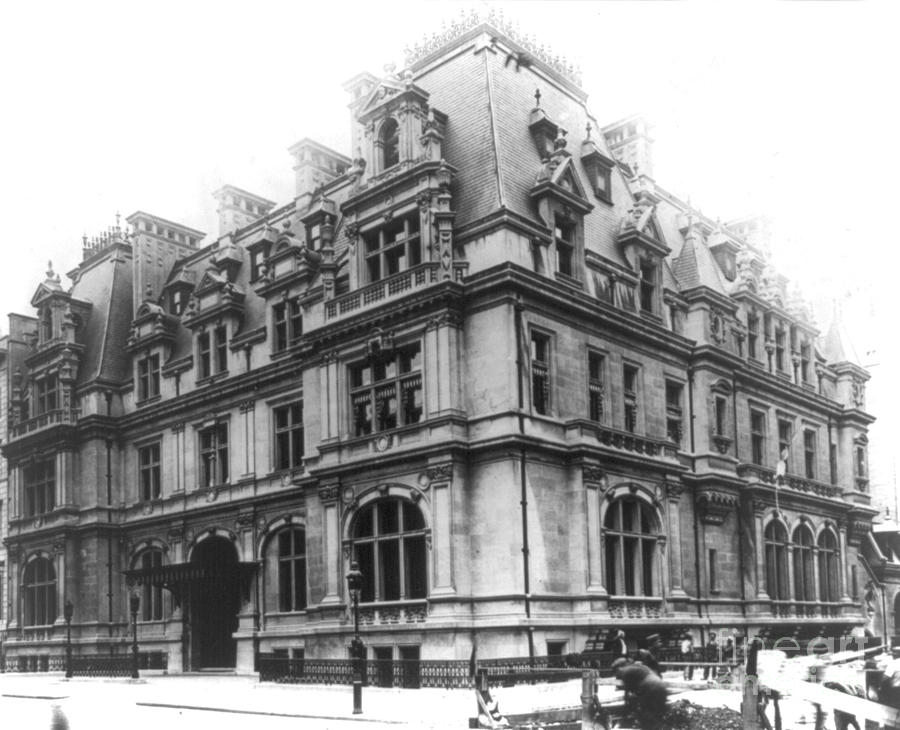 Exterior Of Astor Mansion, New York Photograph by Science Source Pixels