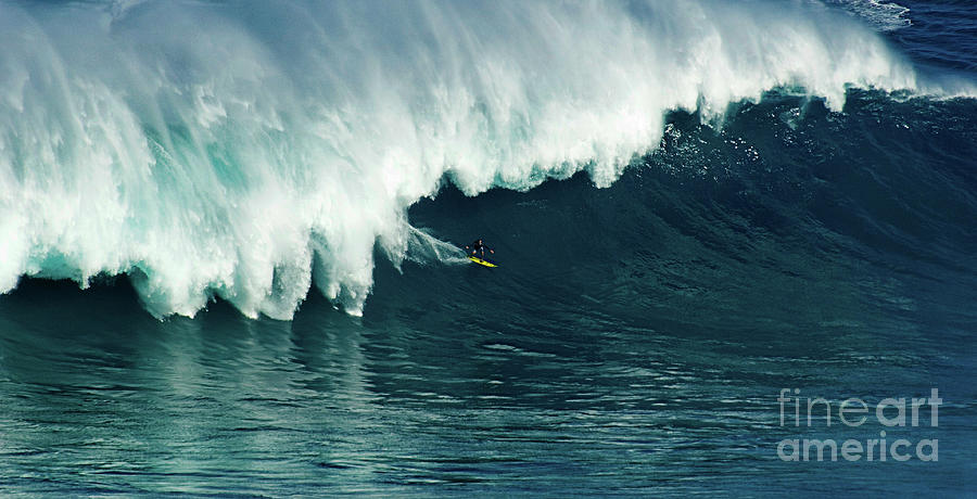 Jaws Photograph - Extreme Surfing Hawaii 10 by Bob Christopher