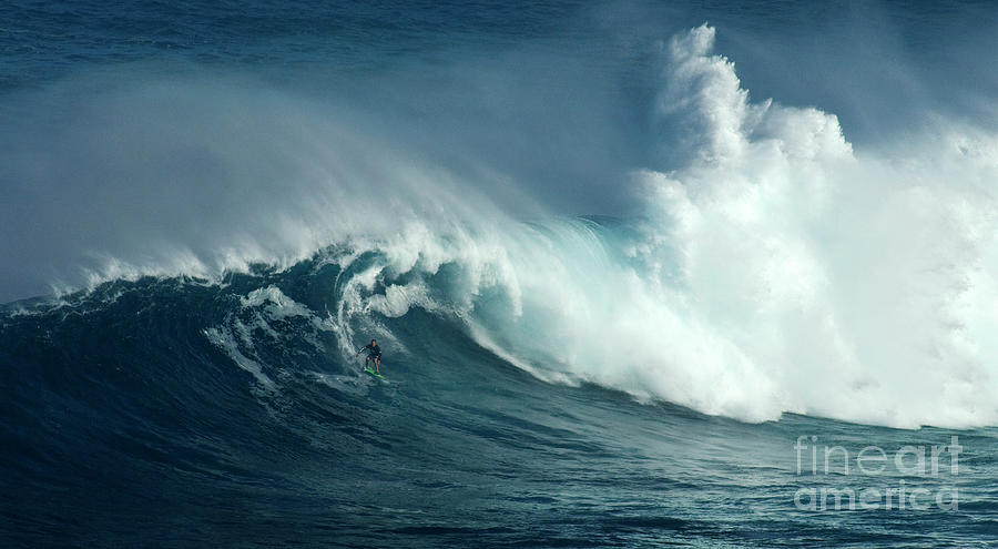 Jaws Photograph - Extreme Surfing Hawaii 14 by Bob Christopher