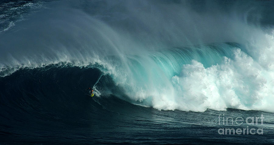 Extreme Surfing Hawaii 15 Photograph by Bob Christopher