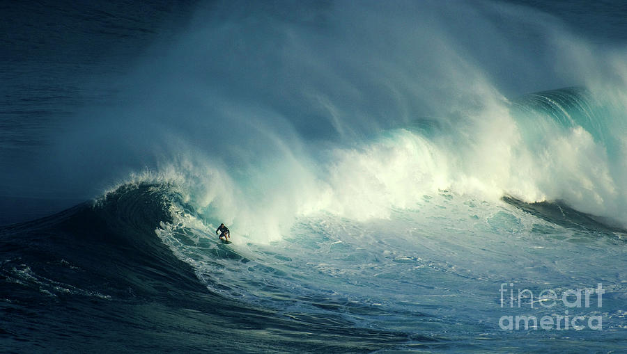 Jaws Photograph - Extreme Surfing Hawaii 17 by Bob Christopher